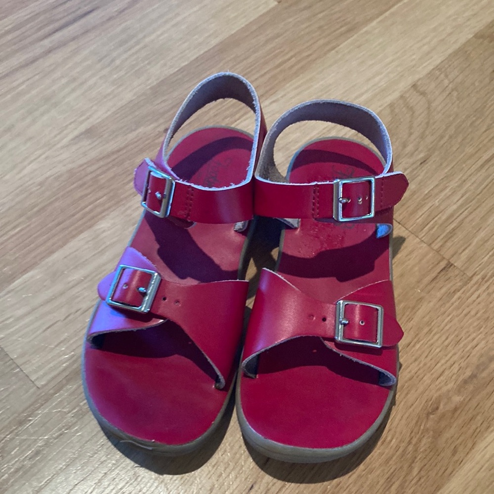 Footmates velcro sandals